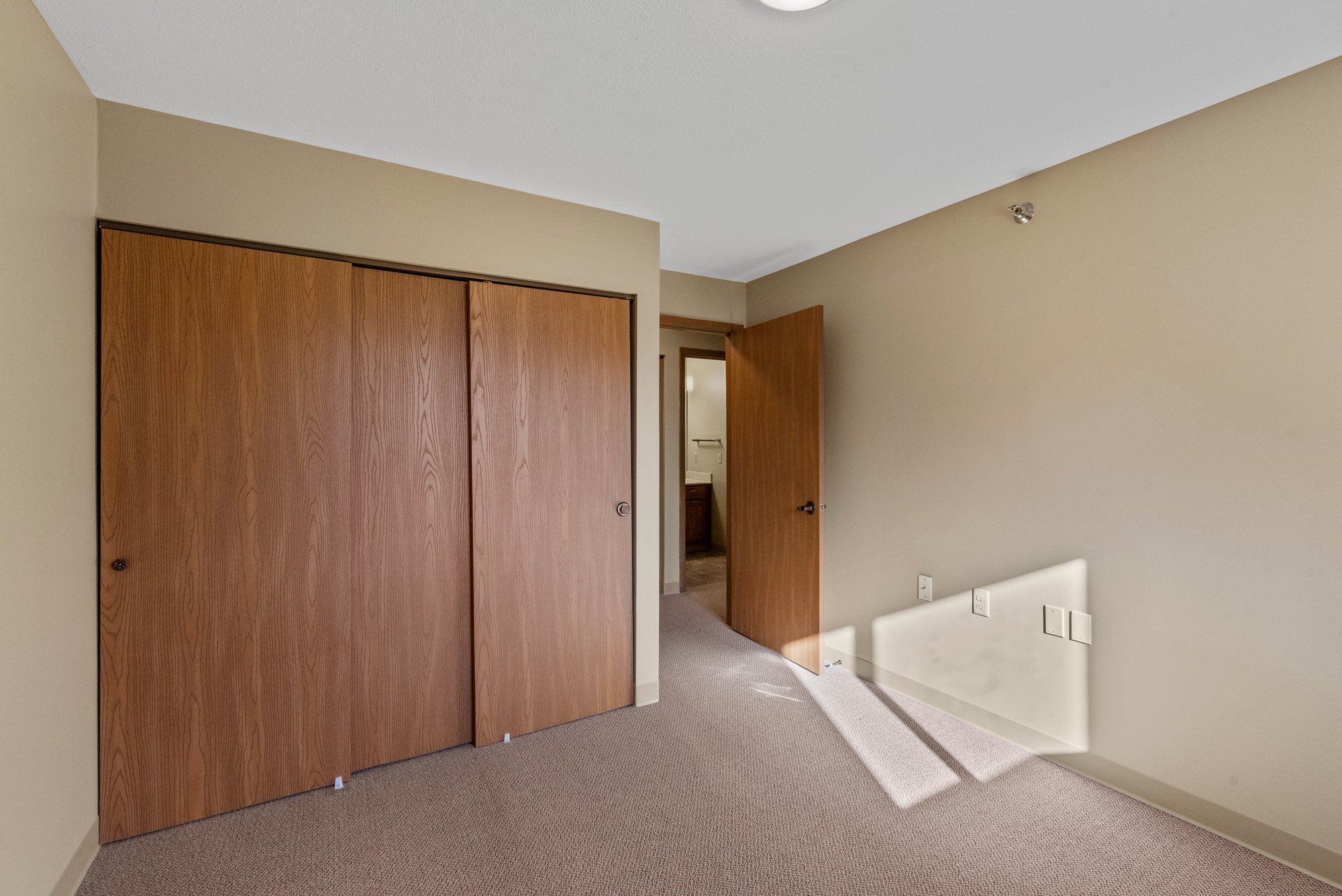 LHSHE_AL_apartment_018