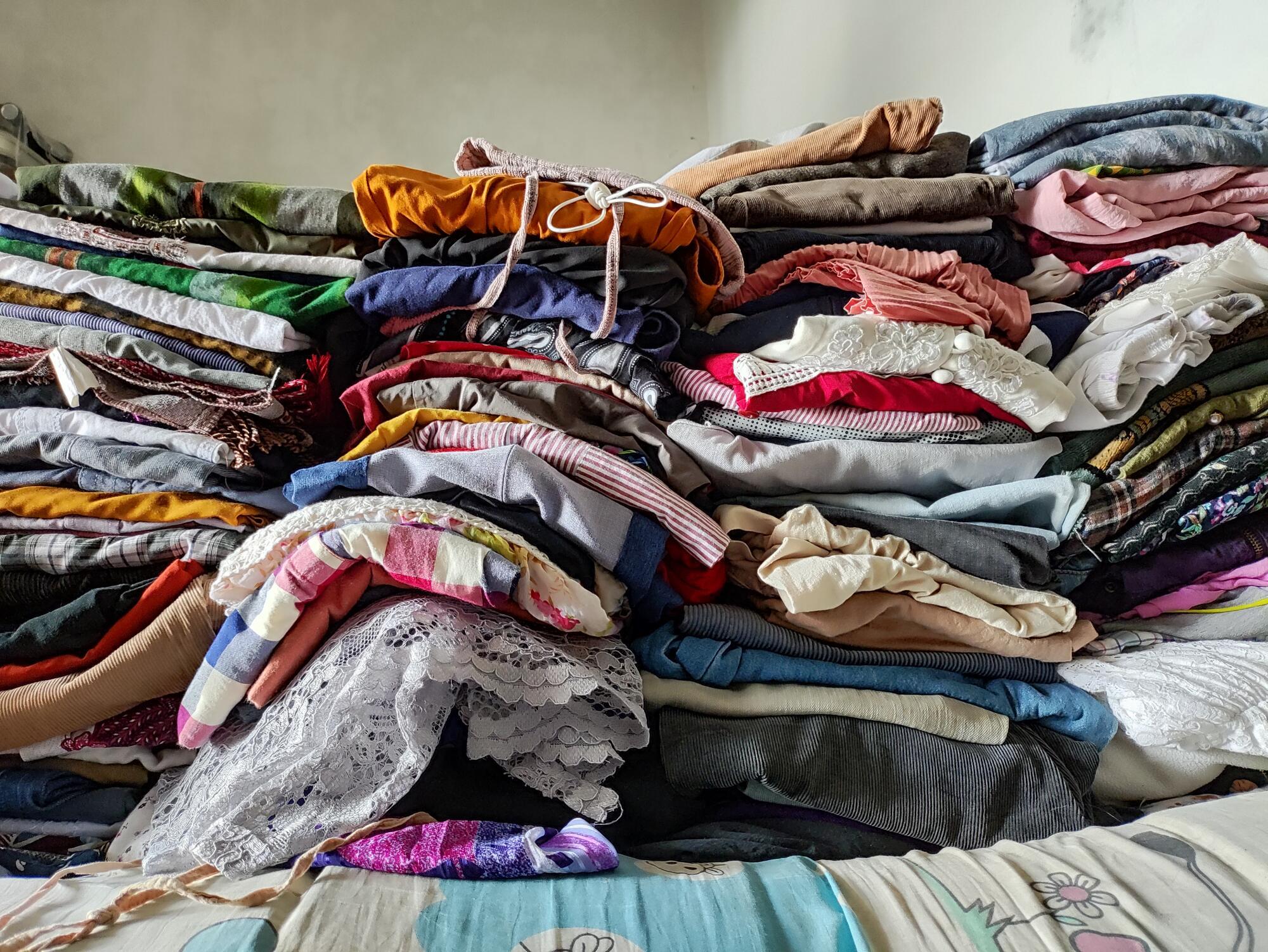 Collecting vs Hoarding: Know the Difference in Senior Behavior